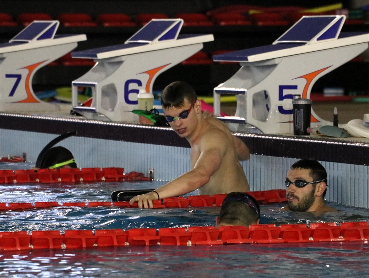 Sırbistan Yüzme Milli Takımı madalya için Erzurum’da kulaç atıyor