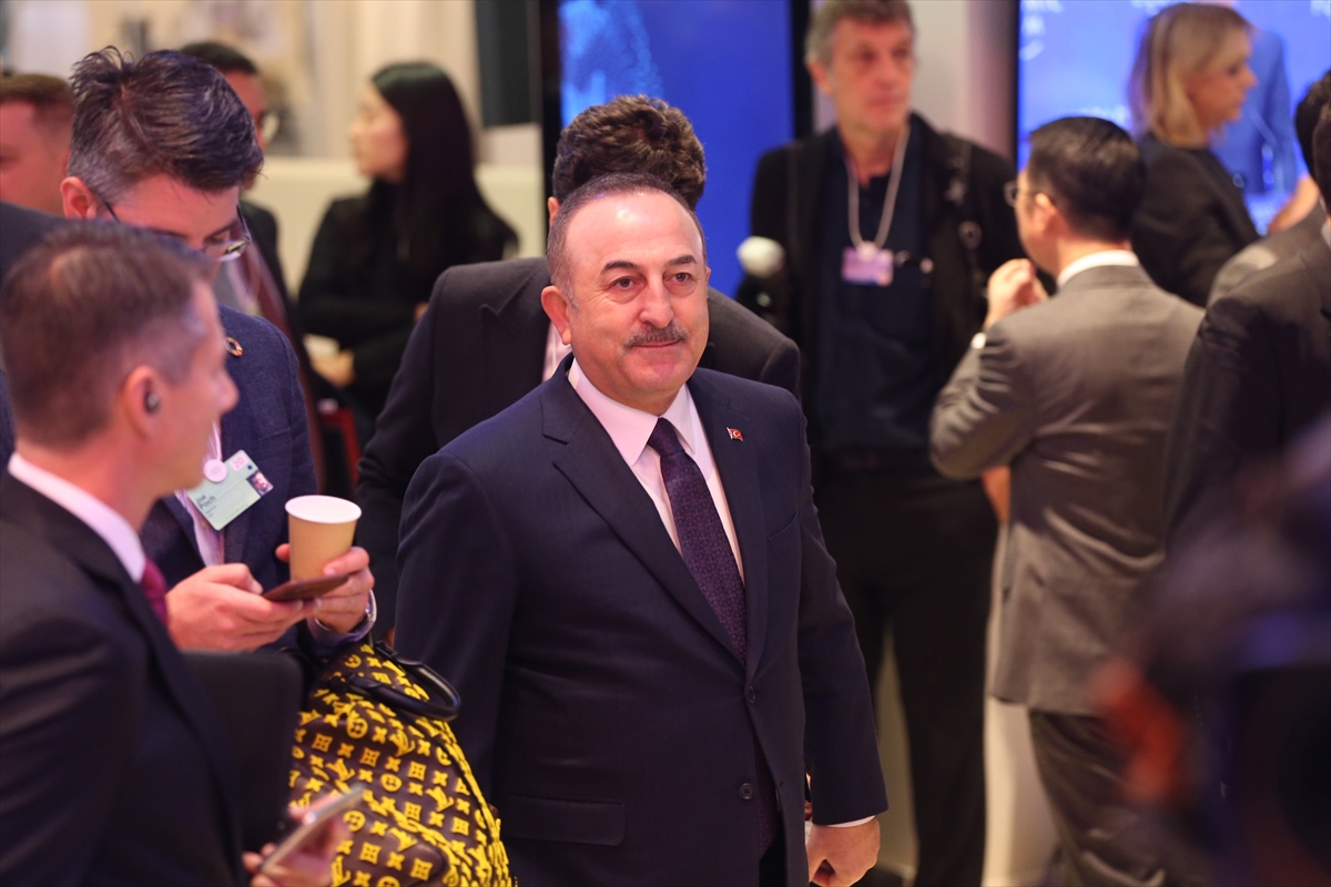 Bakan Çavuşoğlu, Davos’ta Batı Balkanlar Diplomasi Diyaloğu Toplantısı’na katıldı