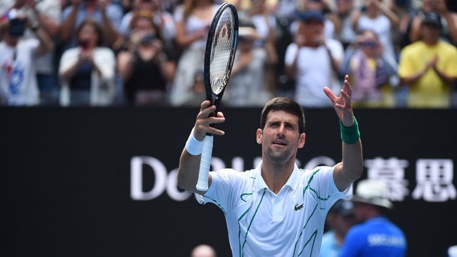Sırp raket Djokovic, Avustralya Açık’ta yarı finale yükseldi