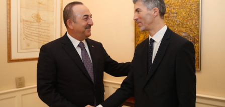 Kosova’nın Ankara Büyükelçisi Dugolli, Bakan Çavuşoğlu tarafından kabul edildi