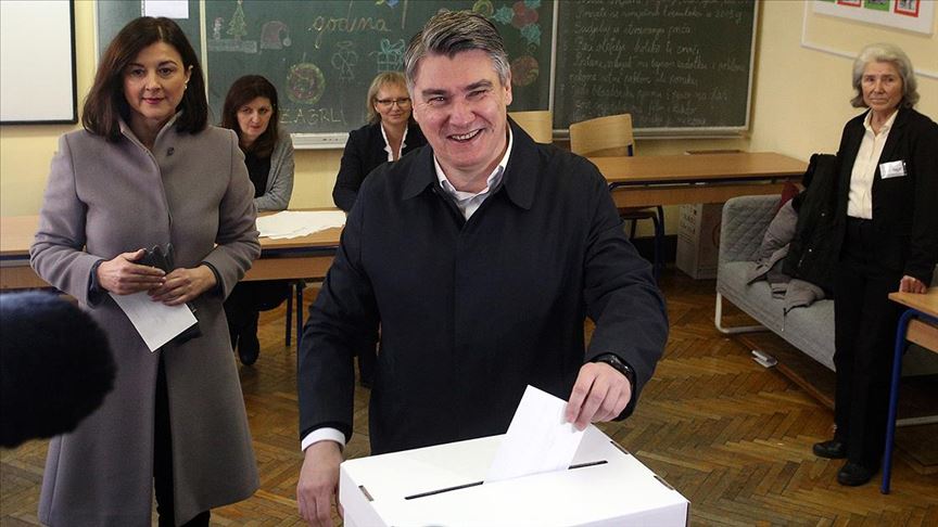 Hırvatistan’daki cumhurbaşkanlığı seçimi ikinci turunda Milanovic önde