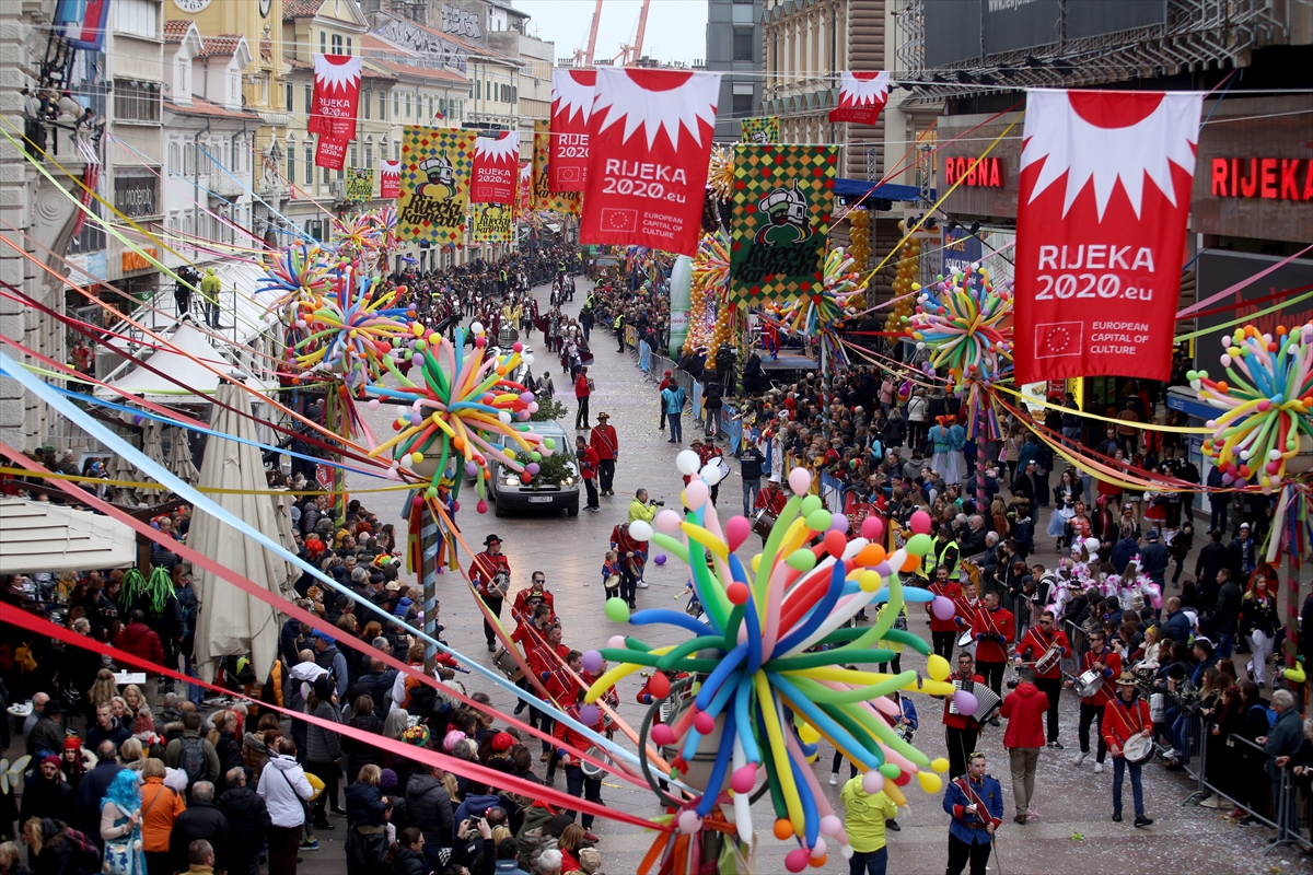 Hırvatistan’da 37. Uluslararası Rijeka Karnavalı düzenlendi