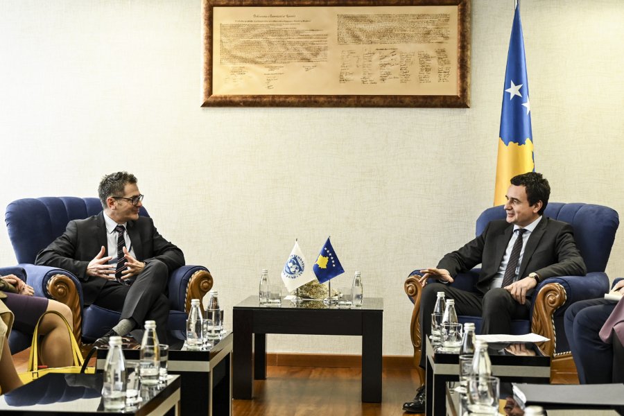 Kosova Başbakanı Kurti, İMF heyetiyle görüştü
