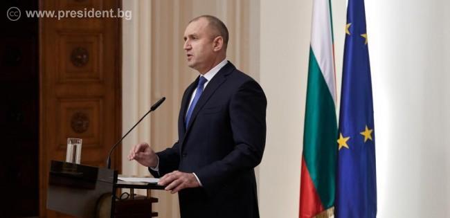 Bulgaristan Cumhurbaşkanı Radev, Başbakan Boyko Borisov’un başkanlığındaki üçüncü hükümetten güvenini geri çekti