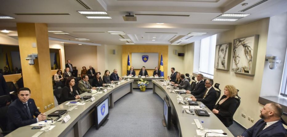 Kosova’da hükümetin düşmesinde sonra gerçekleşebilecek olan üç senaryo