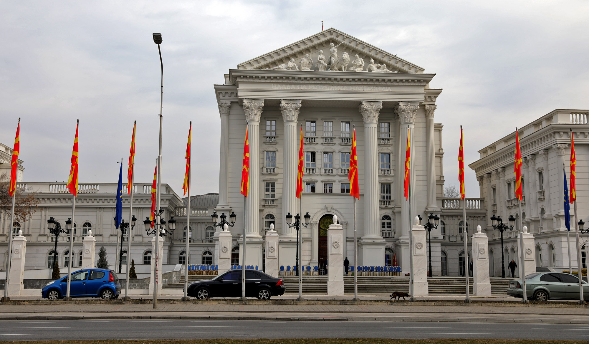K. Makedonya’da sokağa çıkma kısıtlaması saati yine değişti