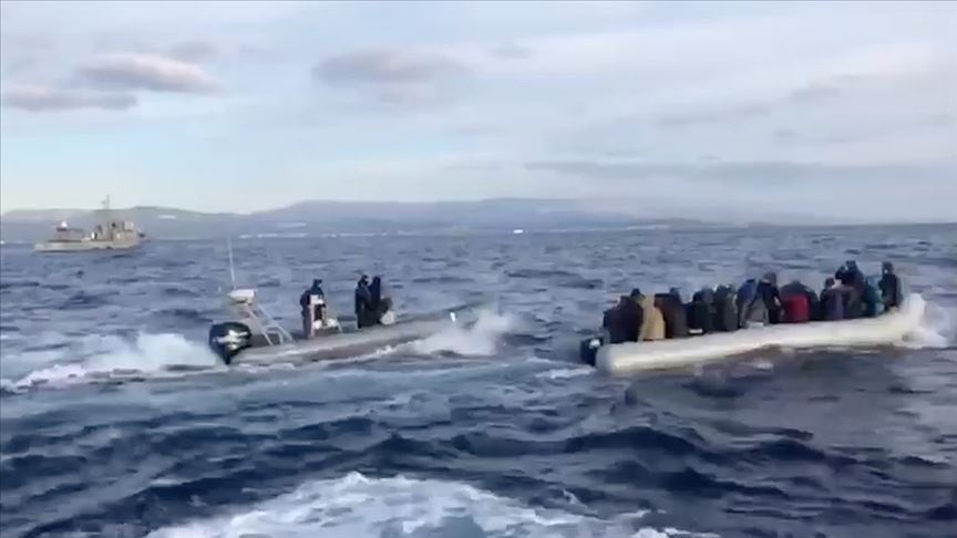 Yunanistan’da, Ege’de sahil güvenlik ekiplerince itilen göçmenlerle ilgili görüntülere tepki