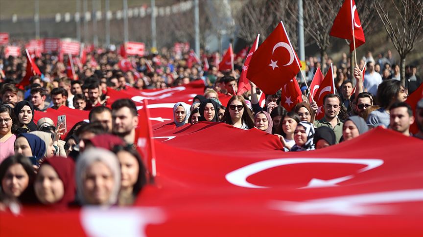 Türk halkının kalbi İdlib’de Mehmetçikle beraber