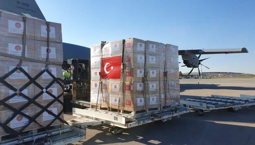 Türkiye Kosova’ya tonlarca sağlık malzemesi hibe edecek