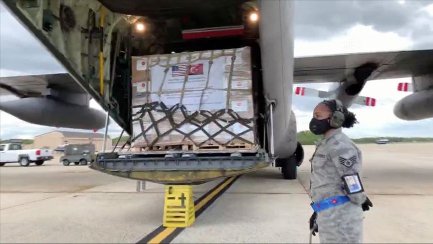 Türkiye’nin ikinci Kovid-19 yardım paketi ABD’ye ulaştı
