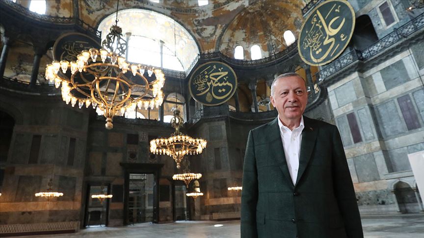 Cumhurbaşkanı Erdoğan Ayasofya Camisi’nde incelemelerde bulundu