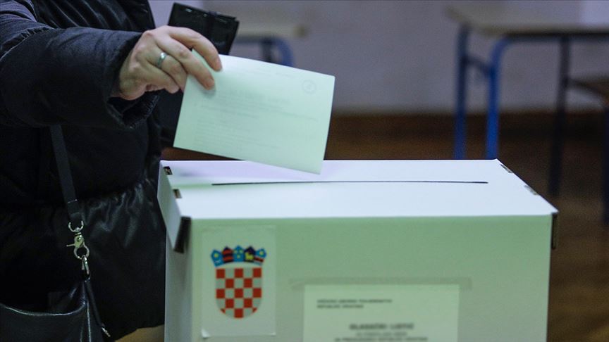 Hırvatistan’da seçmenler genel seçim için yarın sandık başına gidecek