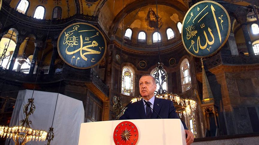 Cumhurbaşkanı Erdoğan, Ayasofya’nın ibadete açılmasına ilişkin kararnameyi imzaladı