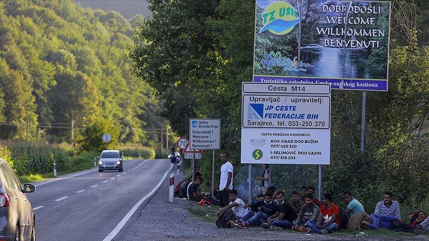 Bosna Hersek’teki karmaşık siyasi yapı göçmenleri de etkiledi