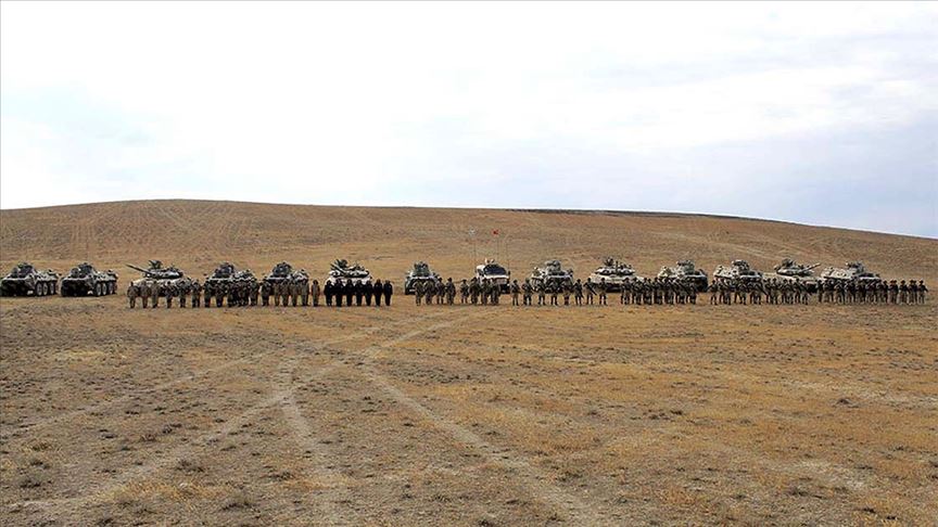 Türkiye ve Azerbaycan’ın tatbikatında helikopter ve zırhlı araçlarla operasyon yapıldı