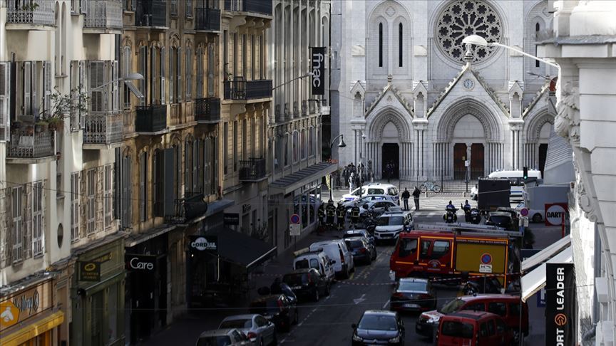 İslam dünyası, Fransa’daki terör saldırısını şiddetle kınadı