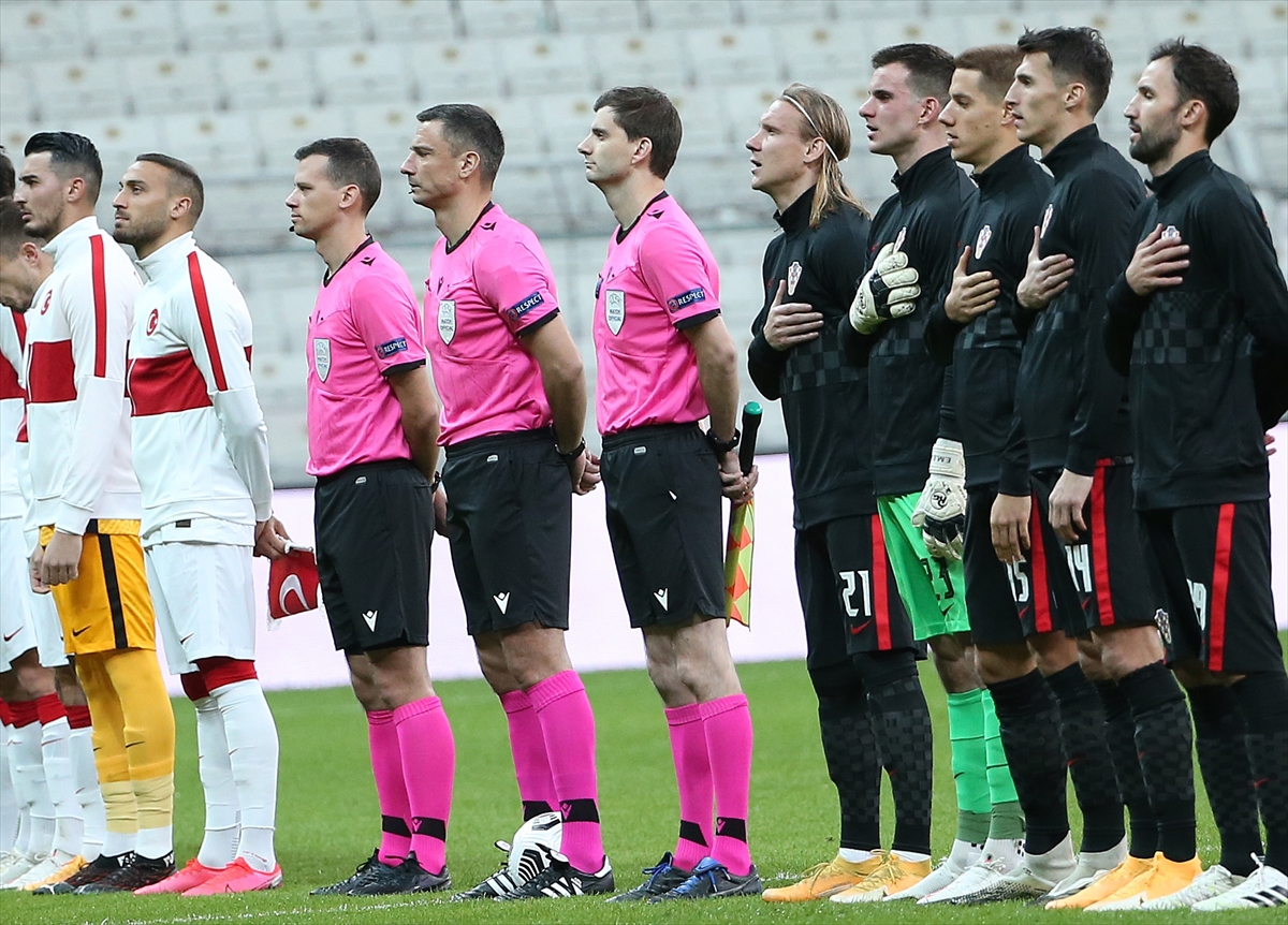 Hırvat futbolcu Domagoj Vida’nın Kovid-19 testi pozitif çıktı
