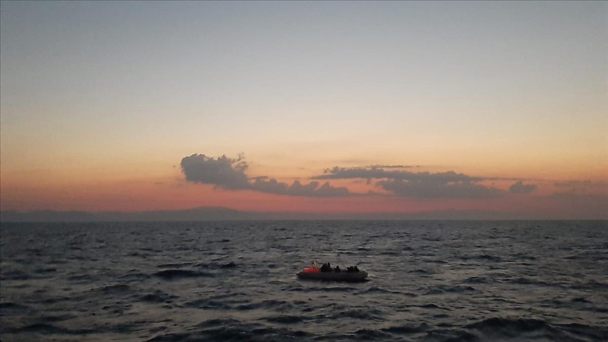 Alman polisinin Yunan kara sularındaki sığınmacıların Türkiye’ye itilmesine yardım ettiği iddiası