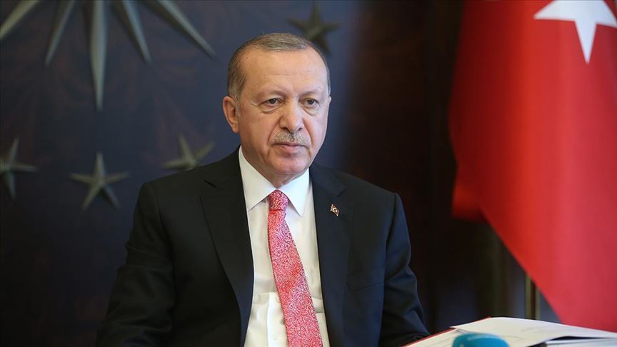 Cumhurbaşkanı Erdoğan, Viyana’daki terör saldırısında polisi kurtaran Gültekin ve Özen ile görüştü