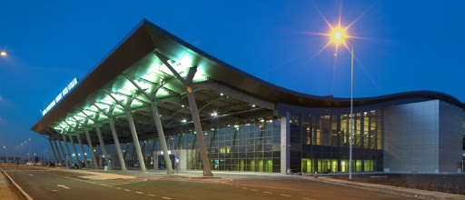 Priştine Havalimanı yolcu sayısı en az azalan havalimanı