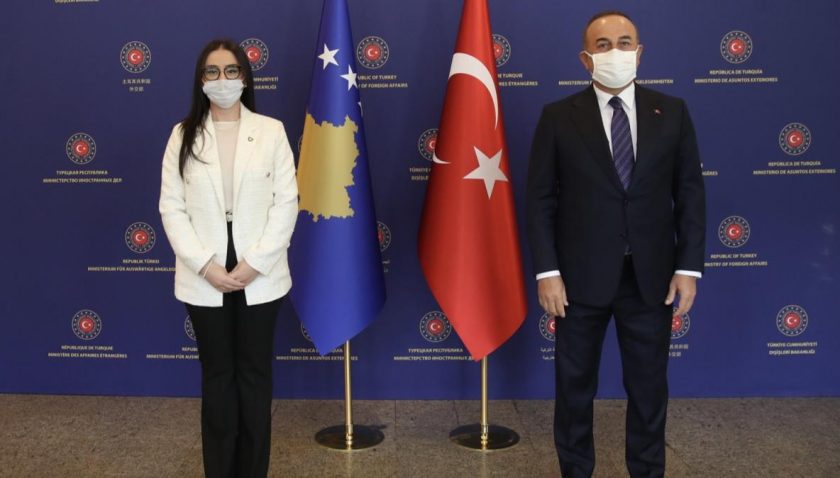Kosova Dışişleri Bakanı Stublla: Türkiye, yardım elini Kosova halkına uzatan ilk ülkelerden biri olmuştur