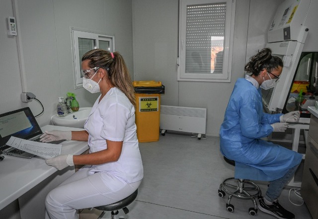 Salgın döneminde de doktorlar Kosova’yı terk etti
