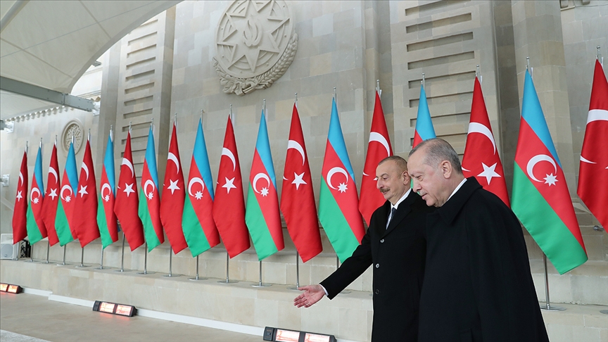 Azerbaycan Cumhurbaşkanı Aliyev: Vatan muhaberesinin ilk saatlerinden itibaren Türkiye’nin desteğini hissettik
