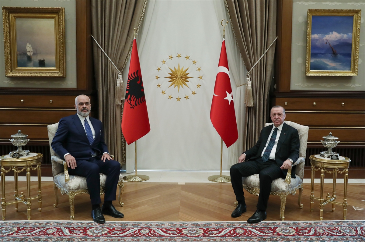 Cumhurbaşkanı Erdoğan: Türkiye, Arnavutluk halkının imdadına koştu