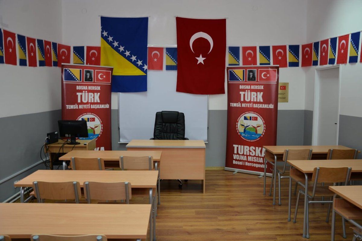 MSB’den Bosna Hersek’teki bir okula Türkçe dershanesi