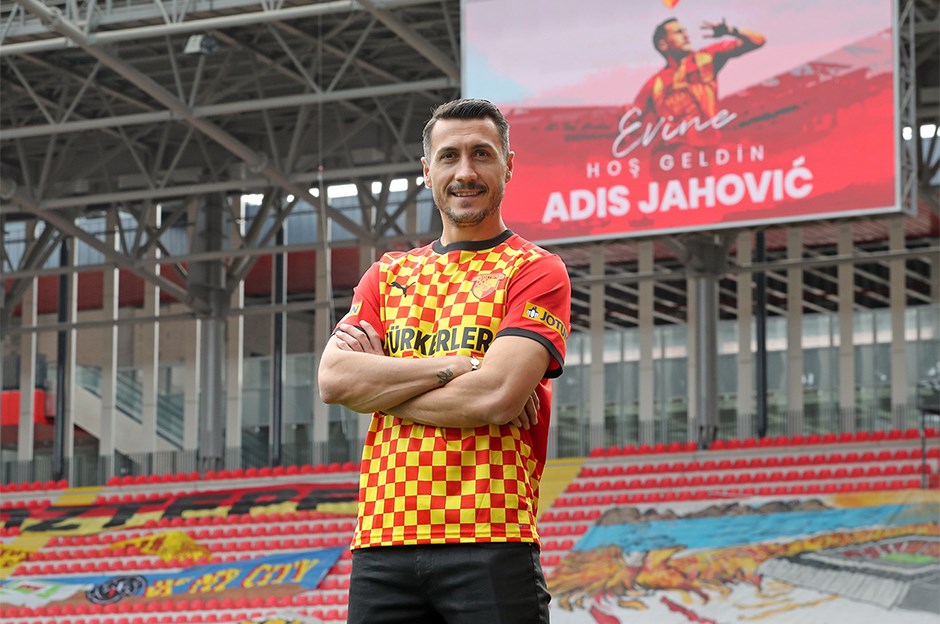 K. Makedonyalı futbolcu Adis Jahovic yeniden Göztepe’de