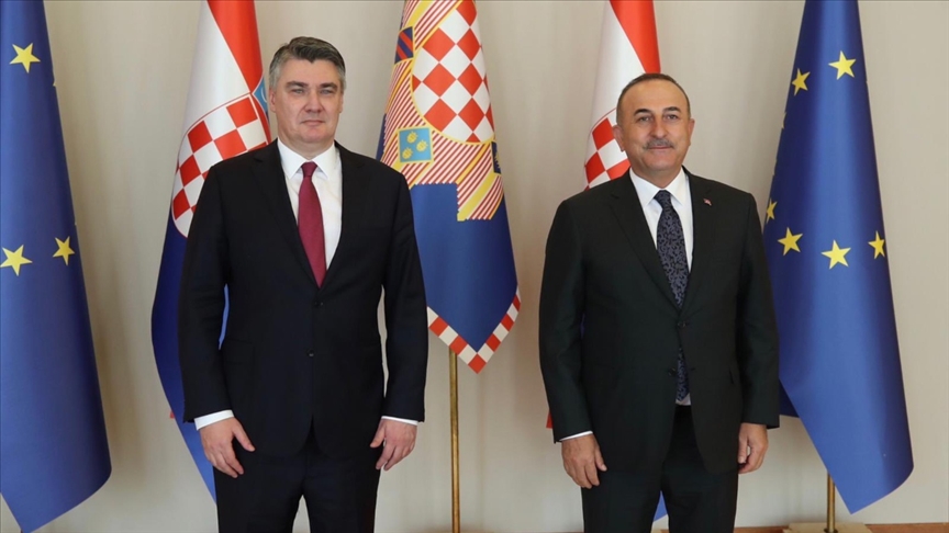Dışişleri Bakanı Çavuşoğlu, Hırvatistan Cumhurbaşkanı Milanovic tarafından kabul edildi
