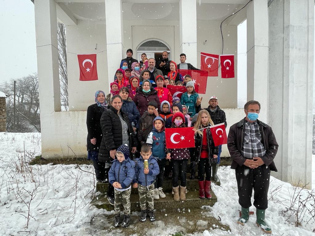 Büyükelçi Sekizkök, Türk köyleri ziyaretlerine devam etti