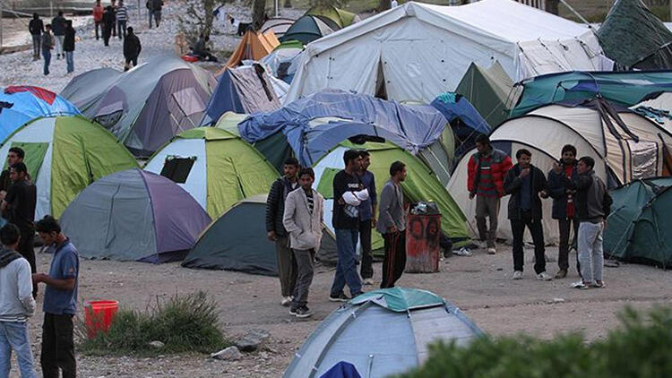 Yunanistan’da göçmen kampında bir göçmenin intiharının ardından arbede çıktı
