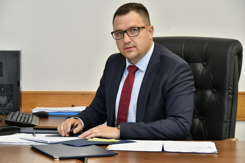 Bosna Hersek İnsan Hakları ve Mülteciler Bakanı Milos Lucic görevden alındı