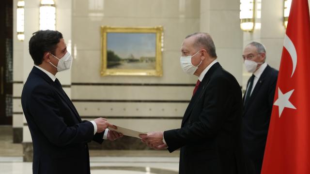 Bulgaristan Büyükelçisi Tcholakov, Cumhurbaşkanı Erdoğan’a güven mektubu sundu