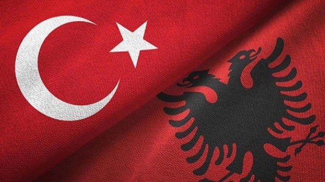 Arnavutluk’ta, Türkiye ile eğitim alanında yapılan iş birliği anlaşması yürürlüğe girdi