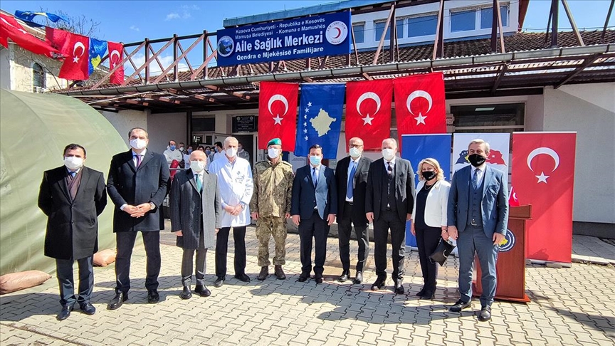 Türk askerinden Kosova’daki tek Türk belediyesi Mamuşa’ya sağlık alanında destek