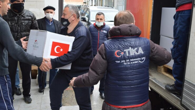 TİKA’dan Kosovalı ihtiyaç sahiplerine yardım paketleri