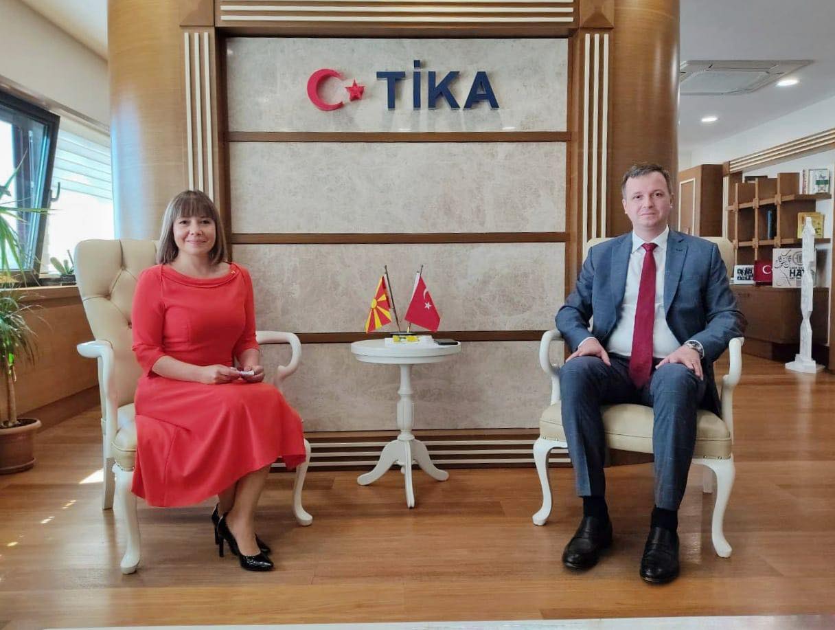 Eğitim Bakanı Mila Carovska, TİKA Başkanı Serkan Kayalar’ı ziyaret etti