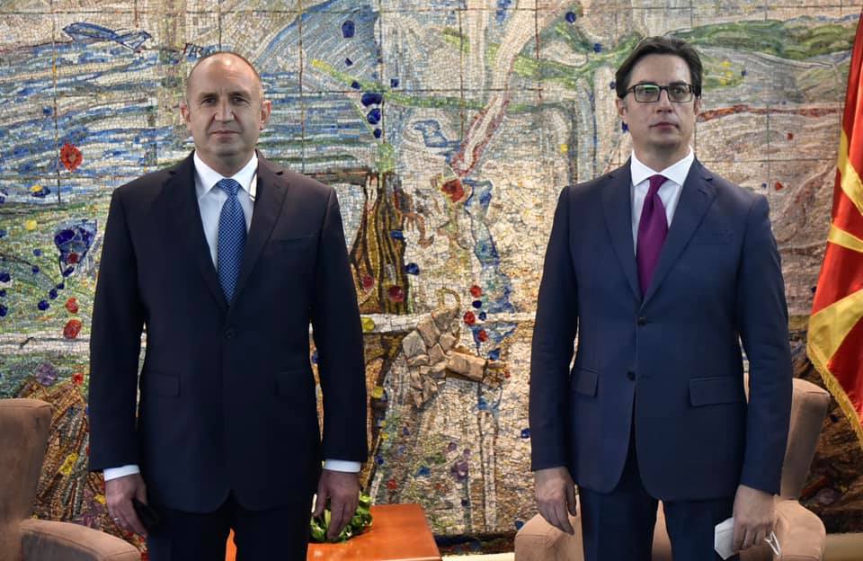 K. Makedonya ve Bulgaristan cumhurbaşkanları Üsküp havalimanında bir araya geldi