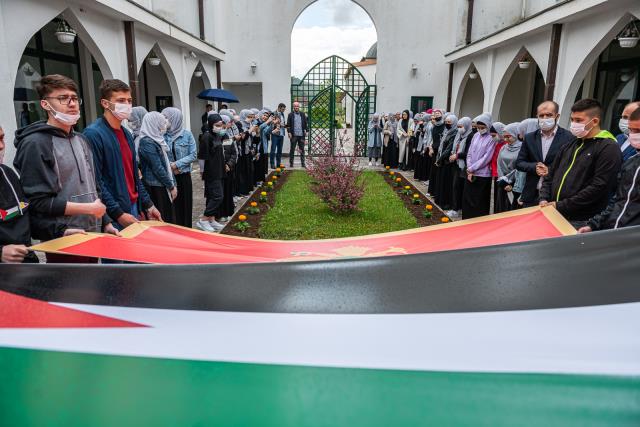 Karadağ’daki Fatih Mehmed Medresesi öğrencileri Filistin’e destek etkinliği düzenledi