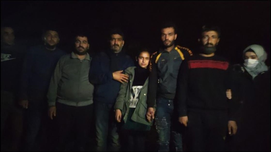 Meriç Nehri’nde Yunanistan tarafından zorla botlara bindirilerek Türkiye’ye itilen 18 düzensiz göçmen kurtarıldı