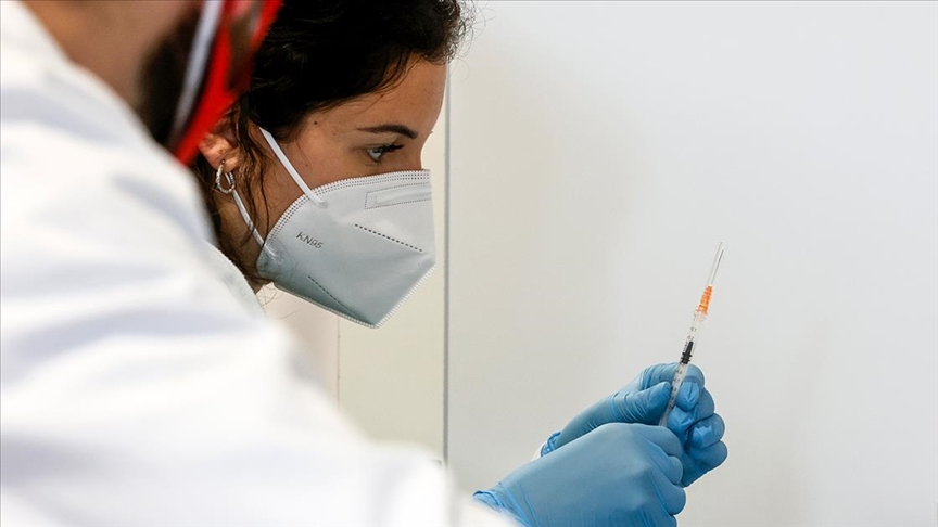 Dünya genelinde 1,9 milyar dozdan fazla Kovid-19 aşısı yapıldı