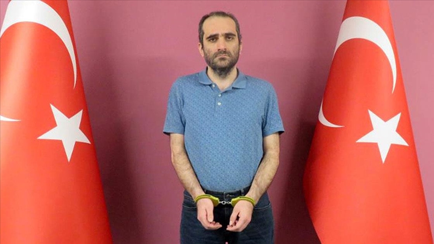 FETÖ elebaşı Fetullah Gülen’in yeğeni Selahaddin Gülen, ‘silahlı terör örgütü yöneticiliği’ suçundan tutuklandı