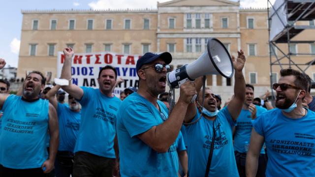 Yunanistan’da genel grev: Binlerce çalışan, iş bıraktı