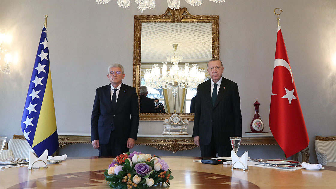 Cumhurbaşkanı Erdoğan, Şefik Caferoviç ile telefonda görüştü
