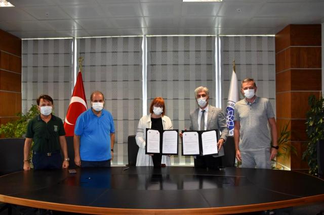 Tekirdağ Namık Kemal Üniversitesi ile Tuzla Bosna Hersek Üniversitesi arasında ikili işbirliği anlaşması imzalandı yeni