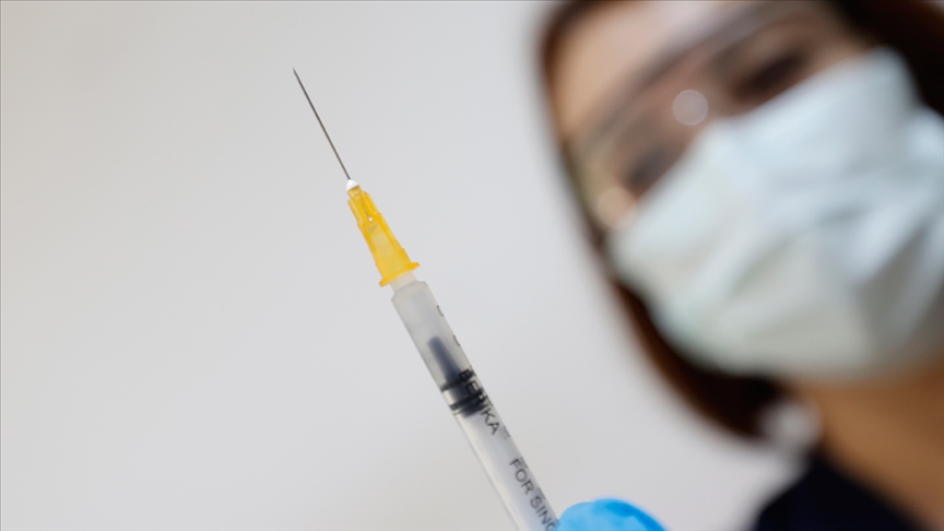 Dünya genelinde 4 milyar 880 milyon dozdan fazla Kovid-19 aşısı yapıldı
