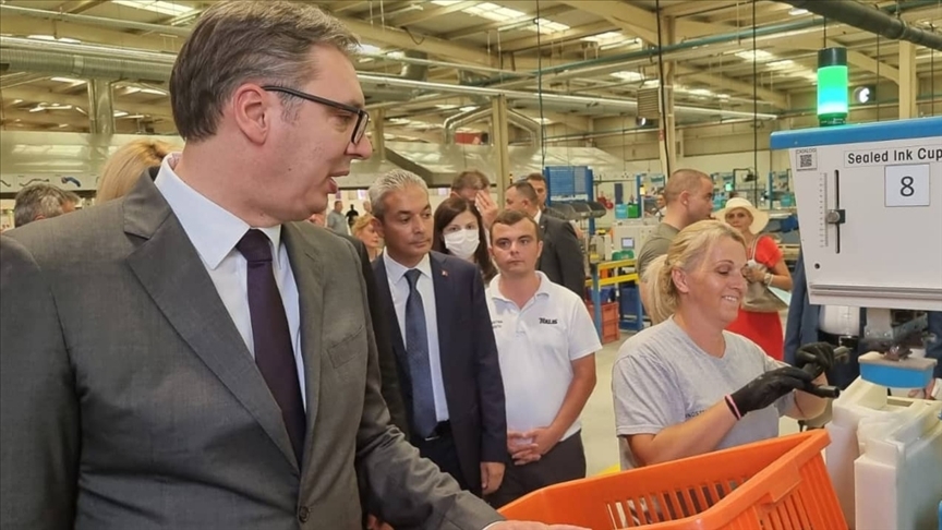 Sırbistan Cumhurbaşkanı Vucic, Türk firması Teklas’ın Vladicin Han’daki fabrikasını ziyaret etti