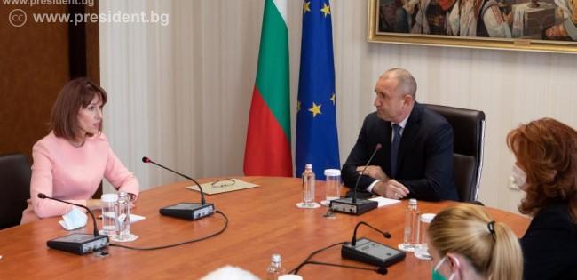 Bulgaristan Cumhurbaşkanı Radev, MSK yönetimiyle seçimlerinin organizasyonunu görüştü